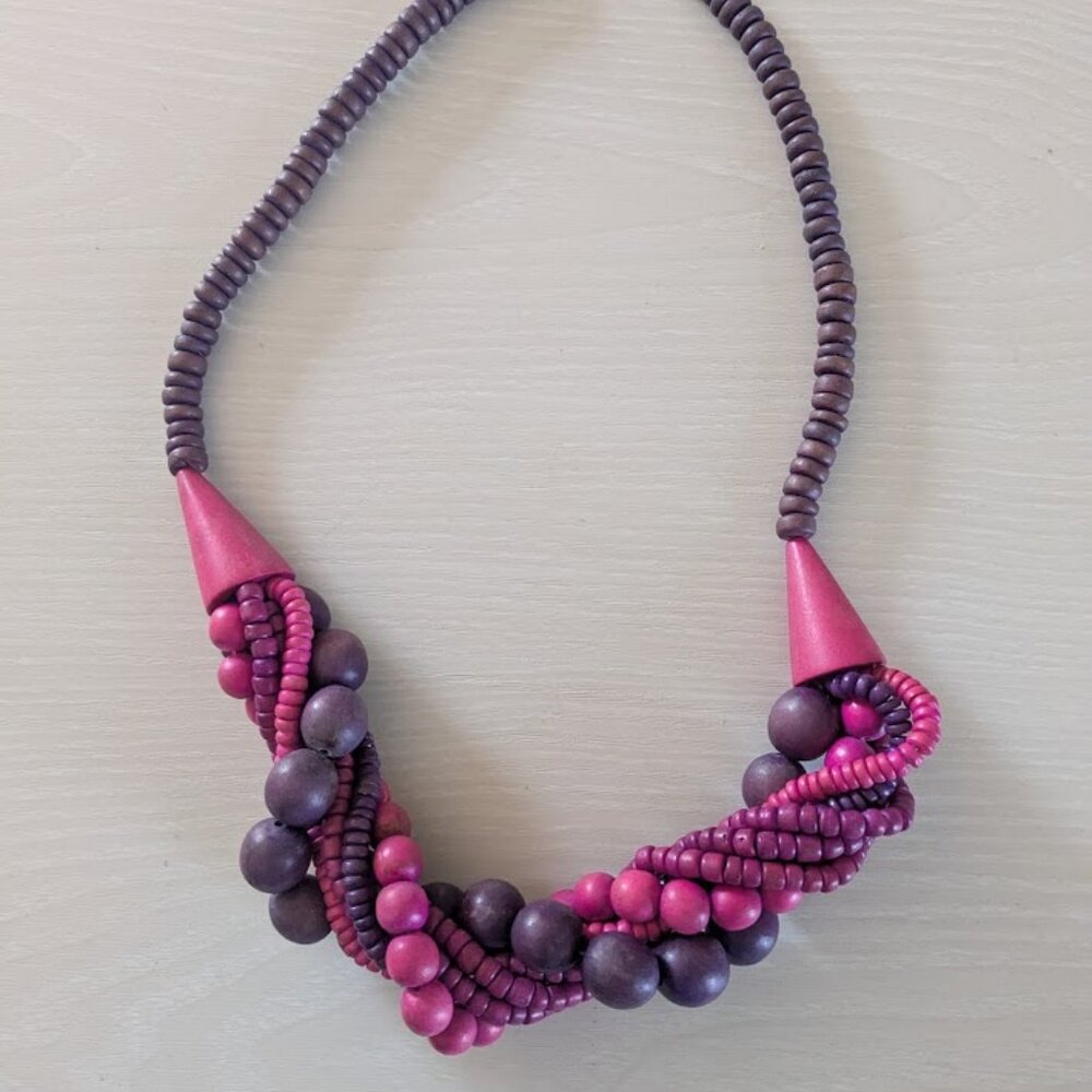 Vintage 1980s Wooden Bead Swirl Pink Purple Necklace Totally Awesome!!